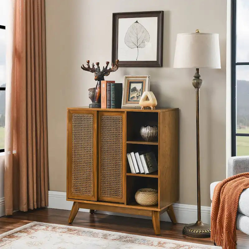 Buffet et enfilade en rotin de style Mid-Century avec étagère réglable et pieds en bois massif