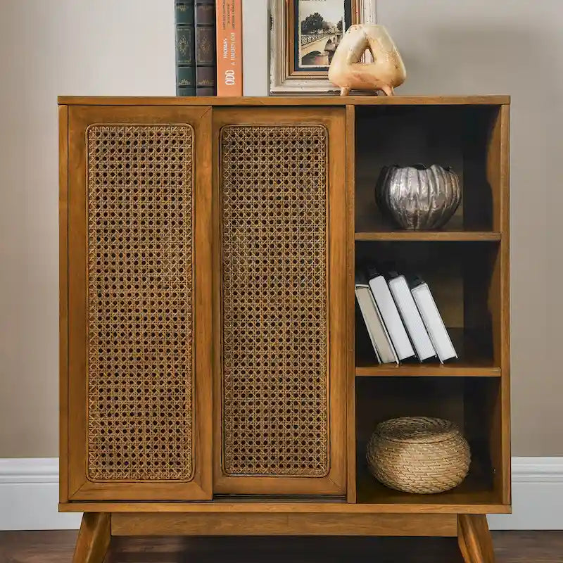 Buffet et enfilade en rotin de style Mid-Century avec étagère réglable et pieds en bois massif
