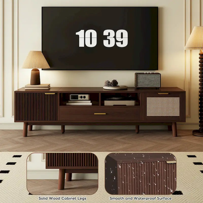 Meuble TV en bois pour téléviseurs de 75 po avec tiroirs en rotin