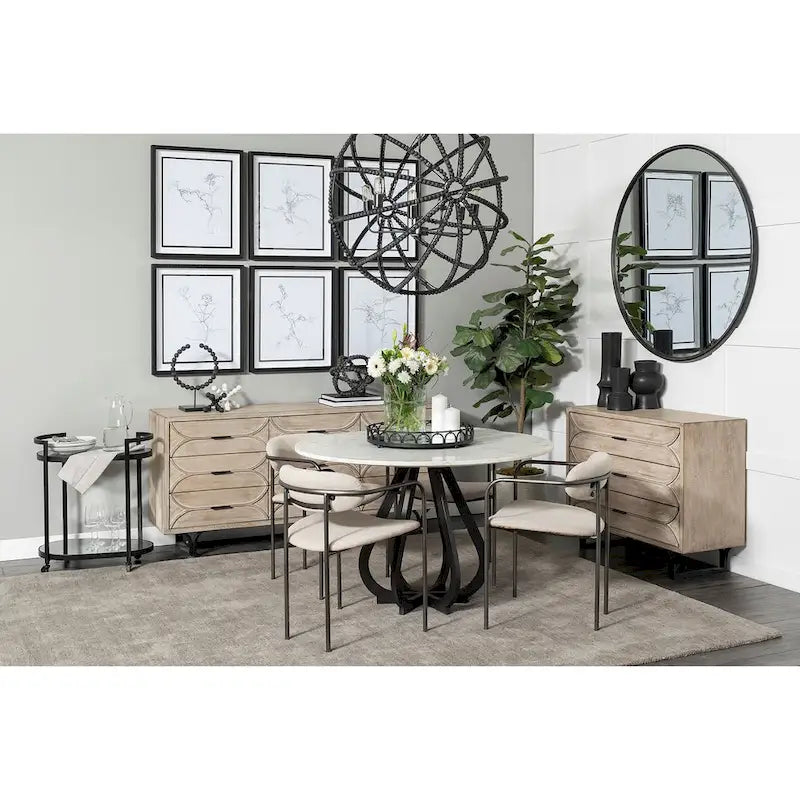 Chaise de salle à manger dossier ouvert en tissu beige avec cadre en métal noir mat – 21.5L x 21.1W x 28.7H