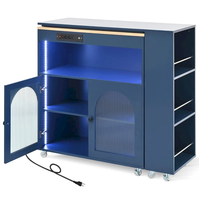 Îlot de cuisine avec table rallongée et lumières LED